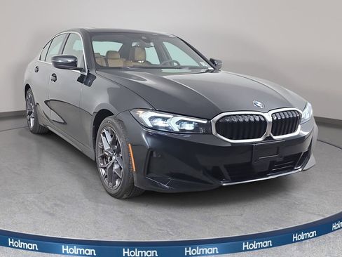 Used 2025 BMW 330i xDrive Sedan w/ Premium Package image 4