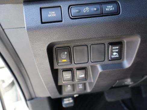 Used 2023 Nissan Frontier PRO-4X w/ Pro-4X Premium Package image 22