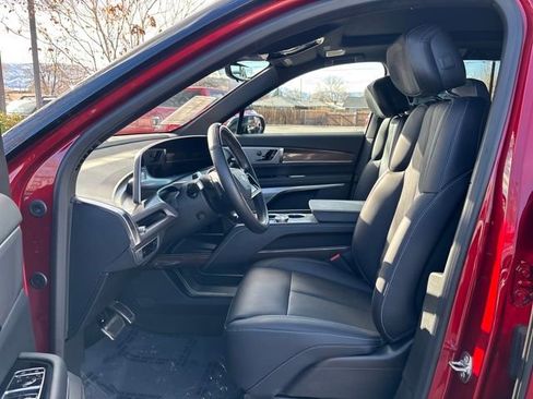 Used 2026 Cadillac Vistiq Sport w/ LPO, Floor Liner Package image 10