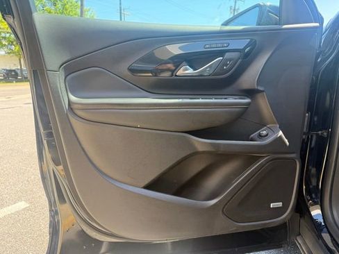 Used 2024 GMC Terrain AT4 w/ Infotainment Package II AWD/4WD image 39