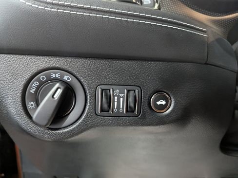 Used 2023 Dodge Challenger SRT Hellcat w/ Driver Convenience Group RWD image 12