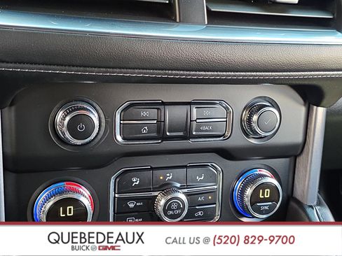Used 2024 GMC Yukon SLE w/ Gmc Pro Safety Plus Package AWD/4WD image 20