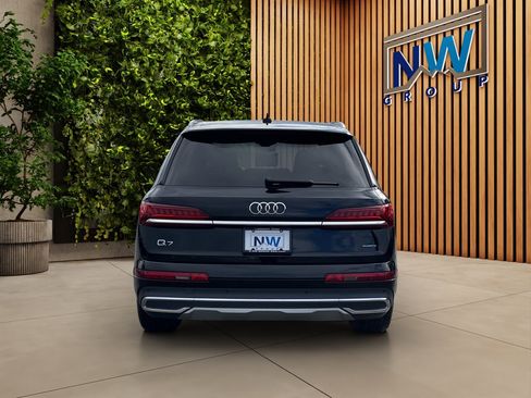 Used 2021 Audi Q7 3.0T Premium Plus AWD/4WD image 40