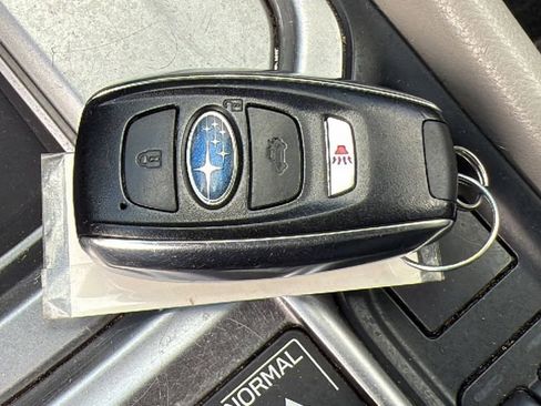 Used 2021 Subaru Forester Premium AWD/4WD image 29