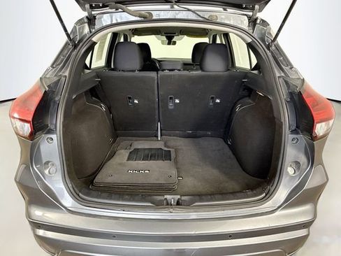 Used 2023 Nissan Kicks SV w/ Interior Electronics Package FWD image 22