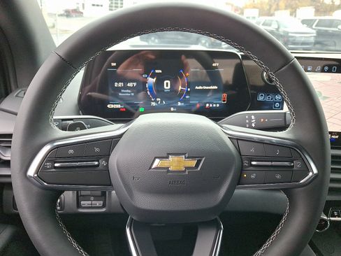 New 2026 Chevrolet Silverado EV LT image 9