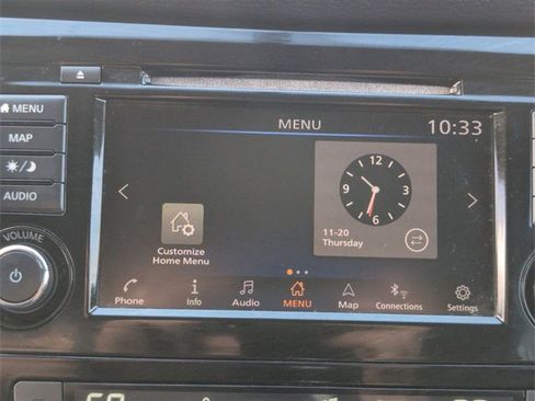 Used 2018 Nissan Rogue SV w/ Premium Package image 13