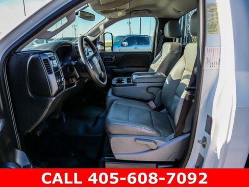 Used 2018 Chevrolet Silverado 3500 W/T RWD image 20