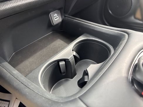 Certified 2025 Honda HR-V LX image 32