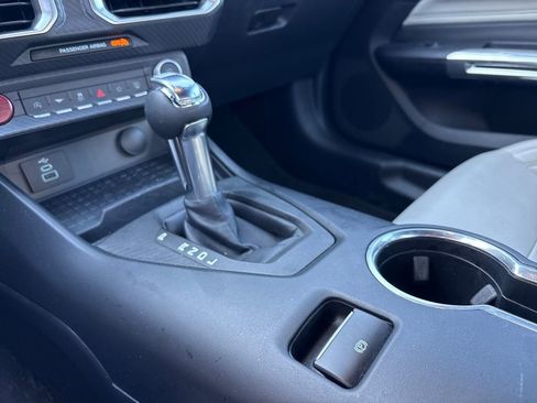 Used 2024 Ford Mustang Premium image 26