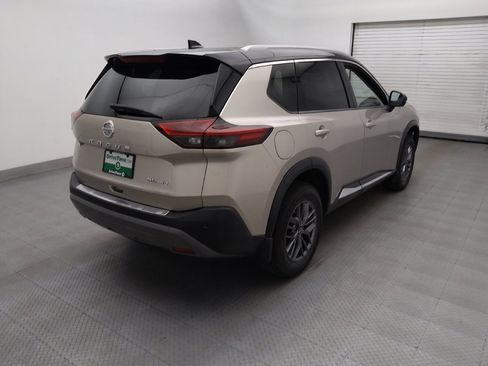 Used 2021 Nissan Rogue SL AWD/4WD image 9
