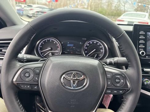 Used 2023 Toyota Camry SE AWD/4WD image 28