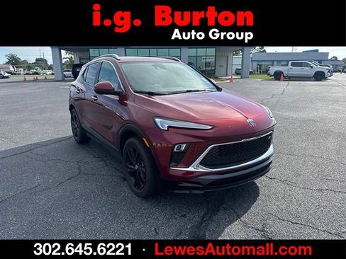 Used 2024 Buick Encore GX Sport Touring w/ Comfort Package FWD image 1