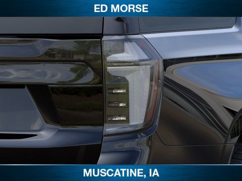 New 2026 Chevrolet Suburban High Country AWD/4WD image 11
