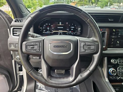 Used 2023 GMC Yukon Denali Ultimate w/ LPO, Floor Liner Package AWD/4WD image 28