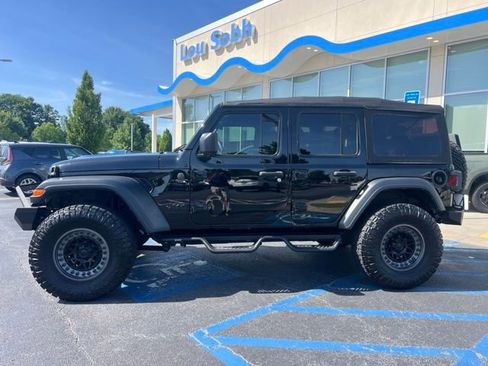 Used 2023 Jeep Wrangler Unlimited Sport AWD/4WD image 12