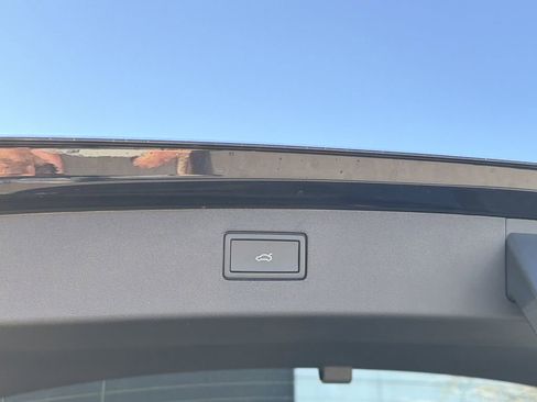 New 2026 Volkswagen Tiguan SE R-Line image 16