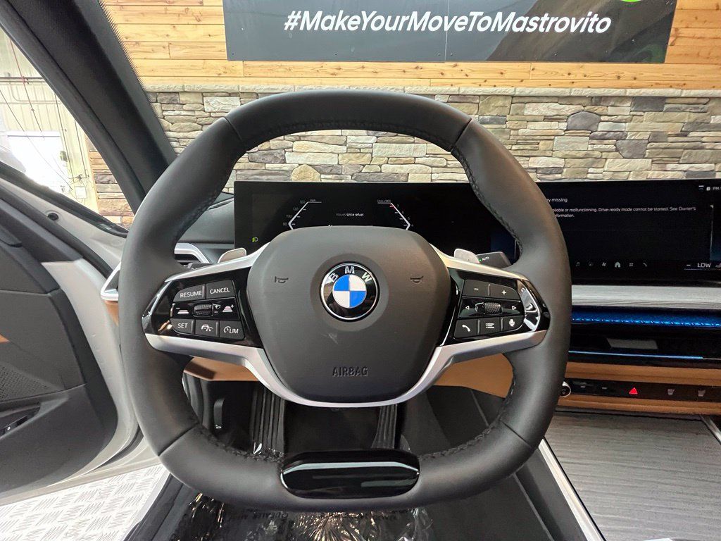 Used 2026 BMW 330i xDrive Sedan AWD/4WD image 25