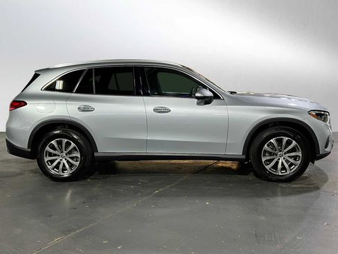 Certified 2025 Mercedes-Benz GLC 300 4MATIC image 2