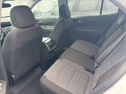 Used 2023 Chevrolet Equinox LT AWD/4WD image 10