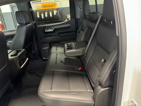 Used 2024 GMC Sierra 1500 Denali image 14