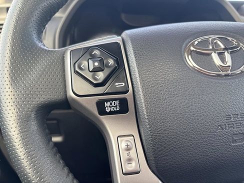 Used 2019 Toyota 4Runner SR5 Premium image 16