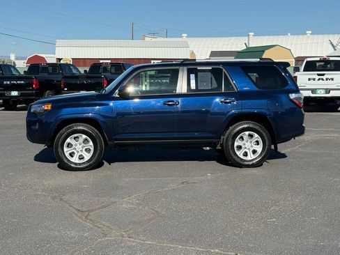 Used 2021 Toyota 4Runner SR5 Premium image 4