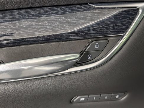 Used 2022 Cadillac XT5 Premium Luxury w/ Technology Package FWD image 25