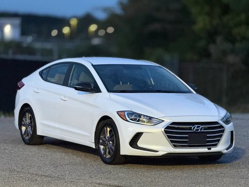 Used 2018 Hyundai Elantra SEL FWD image 1