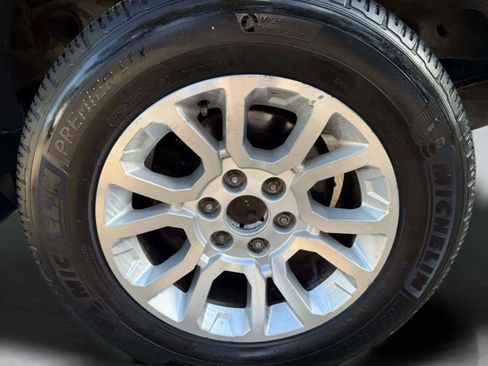 Used 2018 GMC Sierra 1500 SLE w/ SLE Value Package image 30