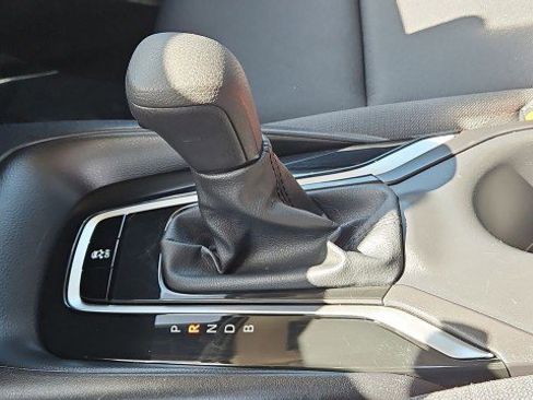 Used 2025 Toyota Corolla LE image 16
