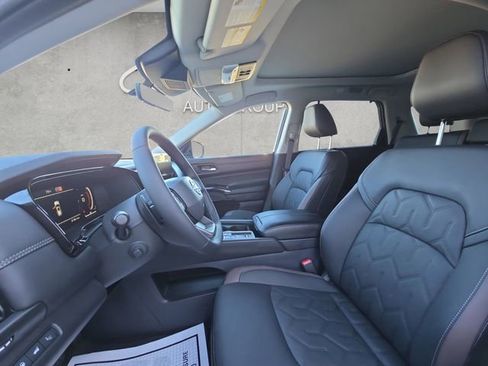 New 2026 Nissan Pathfinder Platinum image 19