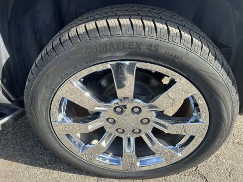 Used 2011 GMC Yukon Denali AWD/4WD image 17