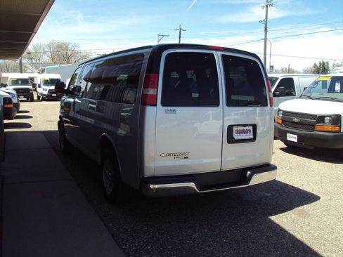 Used 2014 Chevrolet Express 1500 LT w/ LT Preferred Equipment Group AWD/4WD image 5