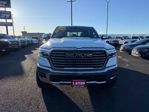 Used 2025 RAM 1500 Laramie AWD/4WD image 2
