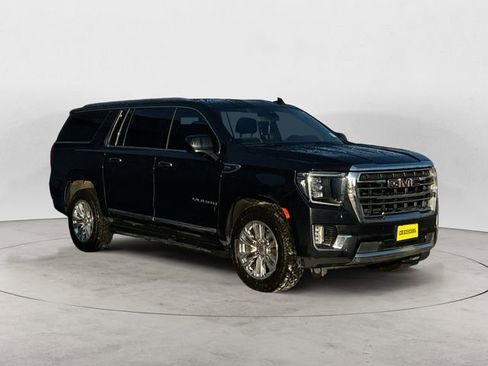 Used 2021 GMC Yukon XL SLT image 5