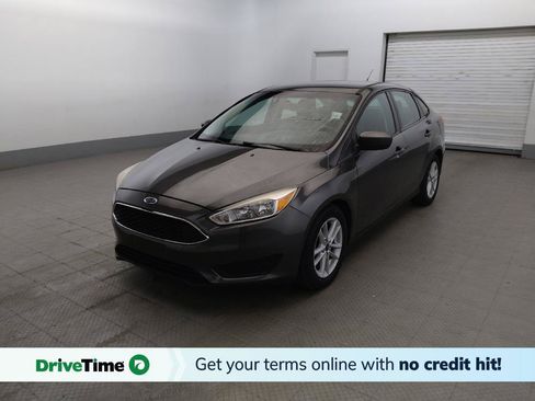 Used 2018 Ford Focus SE FWD image 1