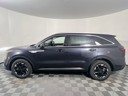 New 2026 Kia Sorento S image 6
