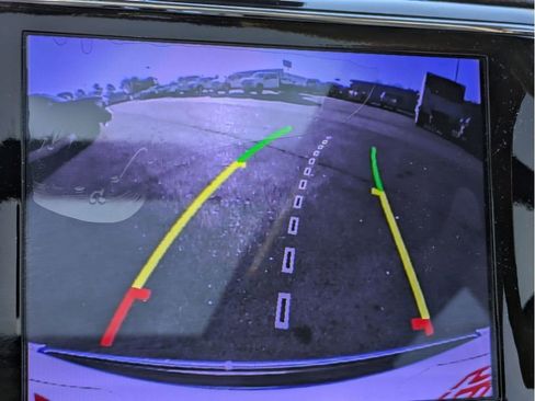 Used 2019 Jeep Grand Cherokee Limited w/ Luxury Group II image 18