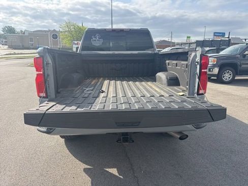 Used 2024 Chevrolet Silverado 2500 LTZ w/ LTZ Plus Package image 7