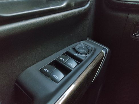 Used 2021 Chevrolet Silverado 1500 LT RWD image 27
