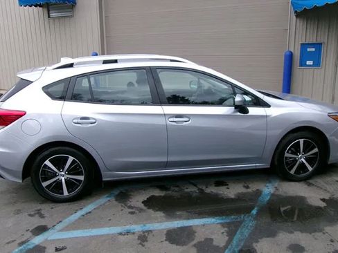 Used 2023 Subaru Impreza 2.0i Premium AWD/4WD image 4