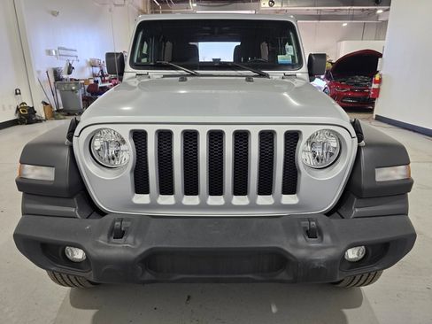 Used 2022 Jeep Wrangler Unlimited Sport image 7