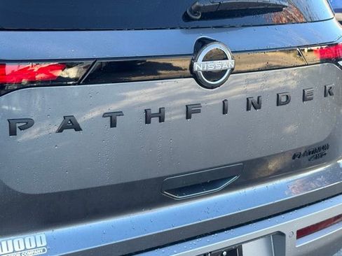 New 2025 Nissan Pathfinder Platinum image 52