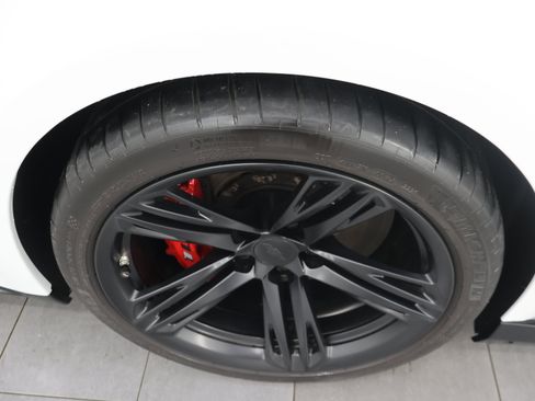 Used 2020 Chevrolet Camaro ZL1 RWD image 3