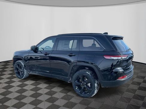 New 2026 Jeep Grand Cherokee Limited w/ Limited Altitude Package AWD/4WD image 3