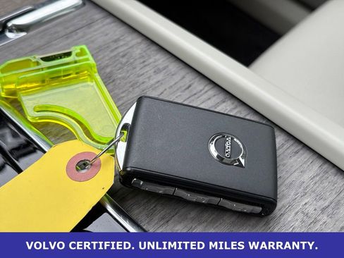 Certified 2023 Volvo XC90 B6 Plus w/ Protection Package Premier AWD/4WD image 38