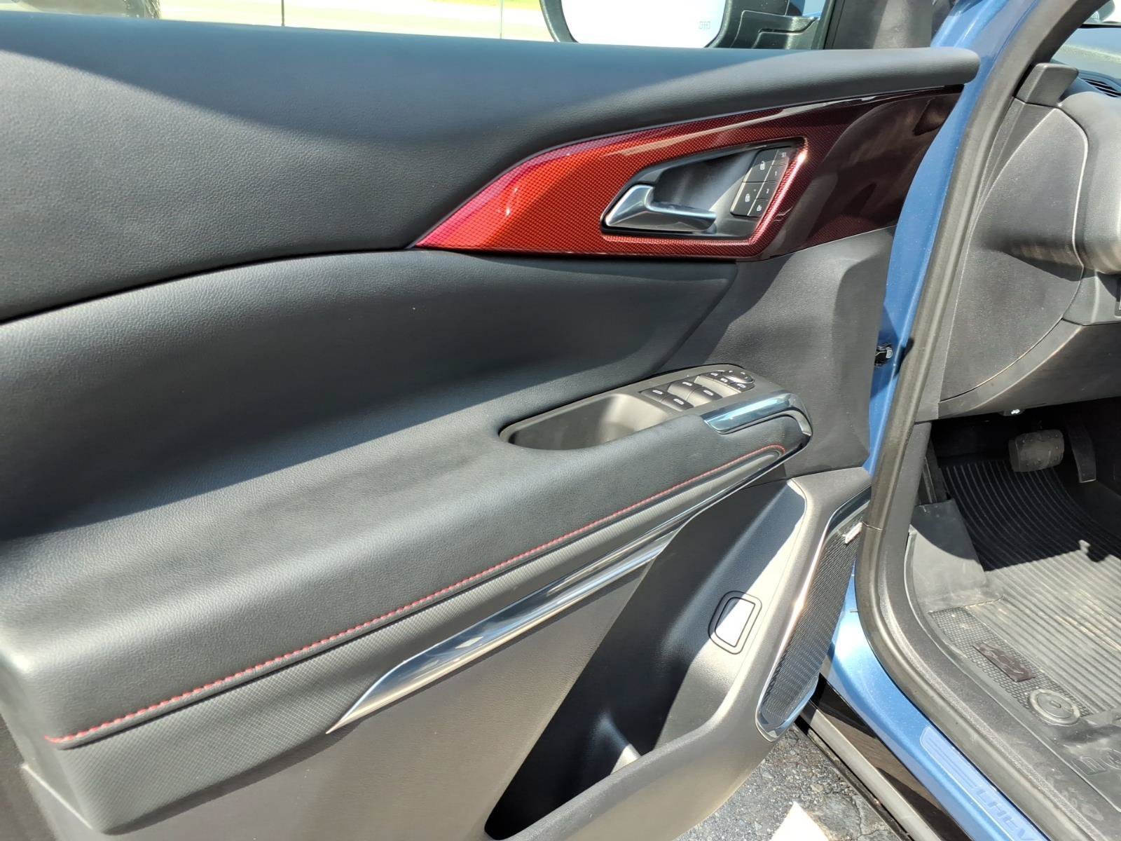 Used 2025 Chevrolet Traverse RS w/ LPO, Floor Liner Package AWD/4WD image 11