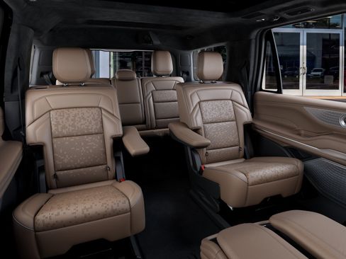 New 2027 Lincoln Navigator Black Label AWD/4WD image 11