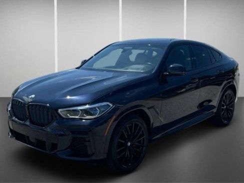 Used 2022 BMW X6 xDrive40i w/ Executive Package AWD/4WD image 14